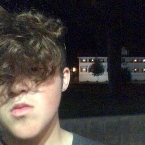 Meet your Posher, Ashton